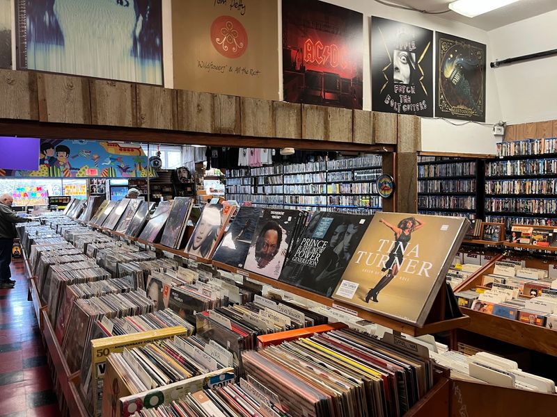 New and Used Vinyl for Every Kind of Collector New and Used Vinyl for Every Kind of Collector