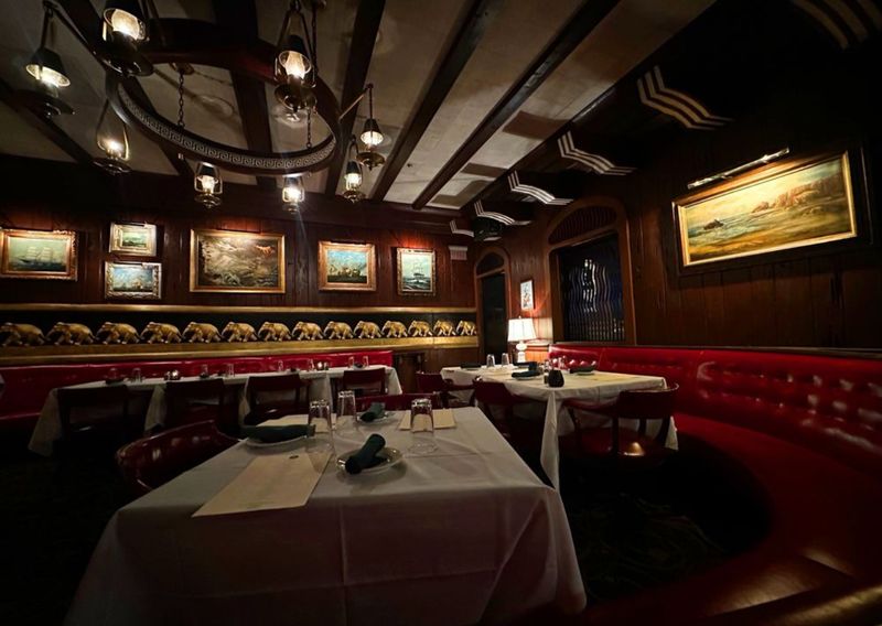Old-World Ambiance That Actually Delivers on Its Promise Old-World Ambiance That Actually Delivers on Its Promise