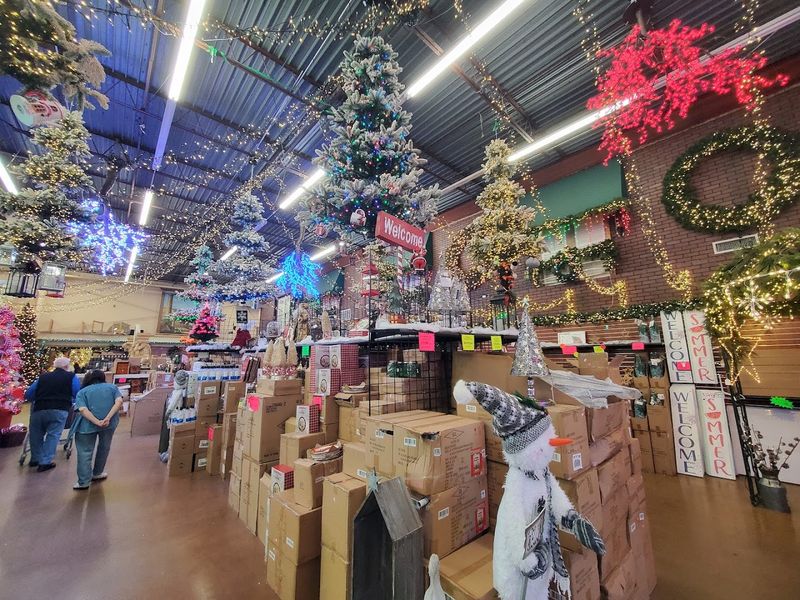 Open Year-Round With Expert Staff Ready to Help You Decorate Open Year-Round With Expert Staff Ready to Help You Decorate