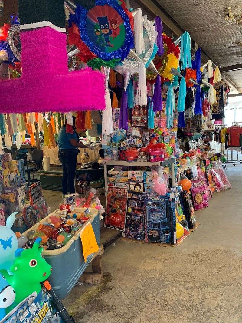 Over 1,300 Vendors and Something For Everyone