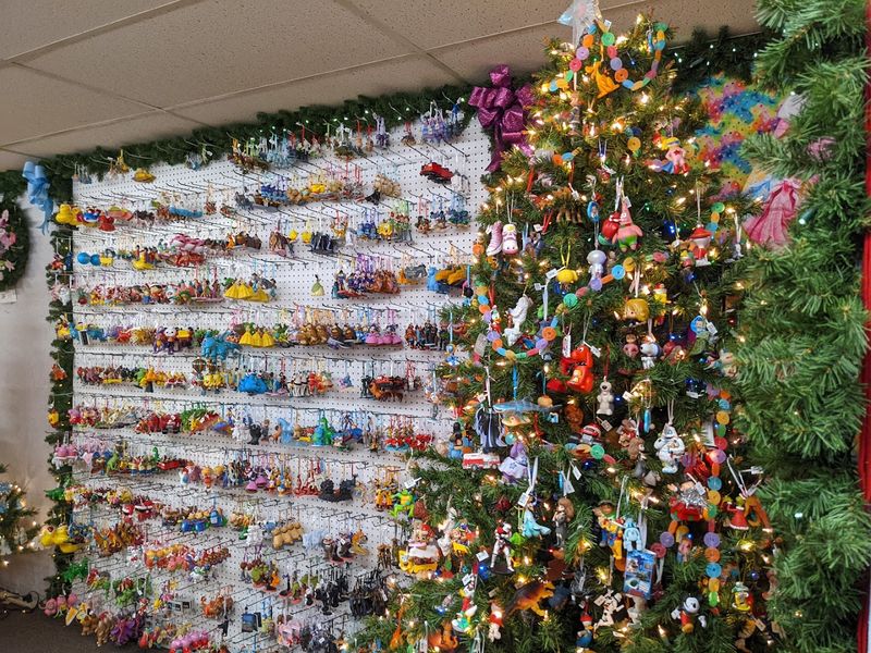 Over Twenty-Eight Thousand Ornaments Under One Roof Over Twenty-Eight Thousand Ornaments Under One Roof