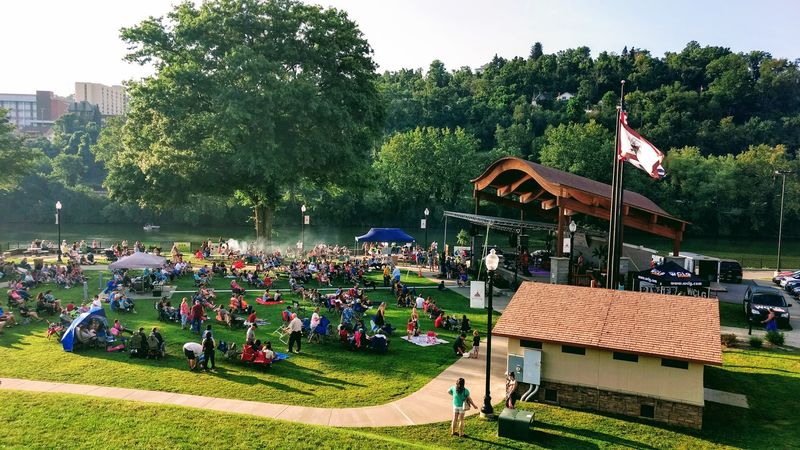 Palatine Park, Fairmont