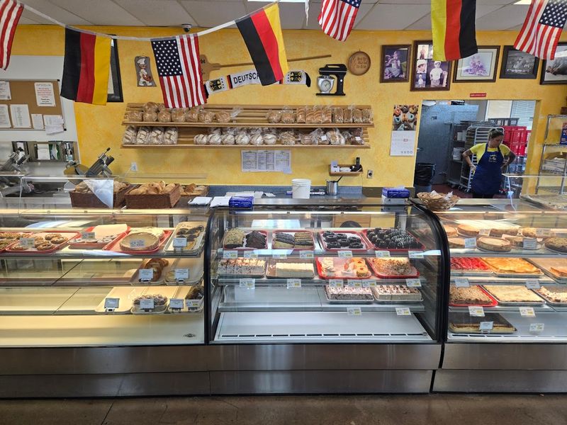 Pastries and Sweets That Are Genuinely Hard to Choose Between