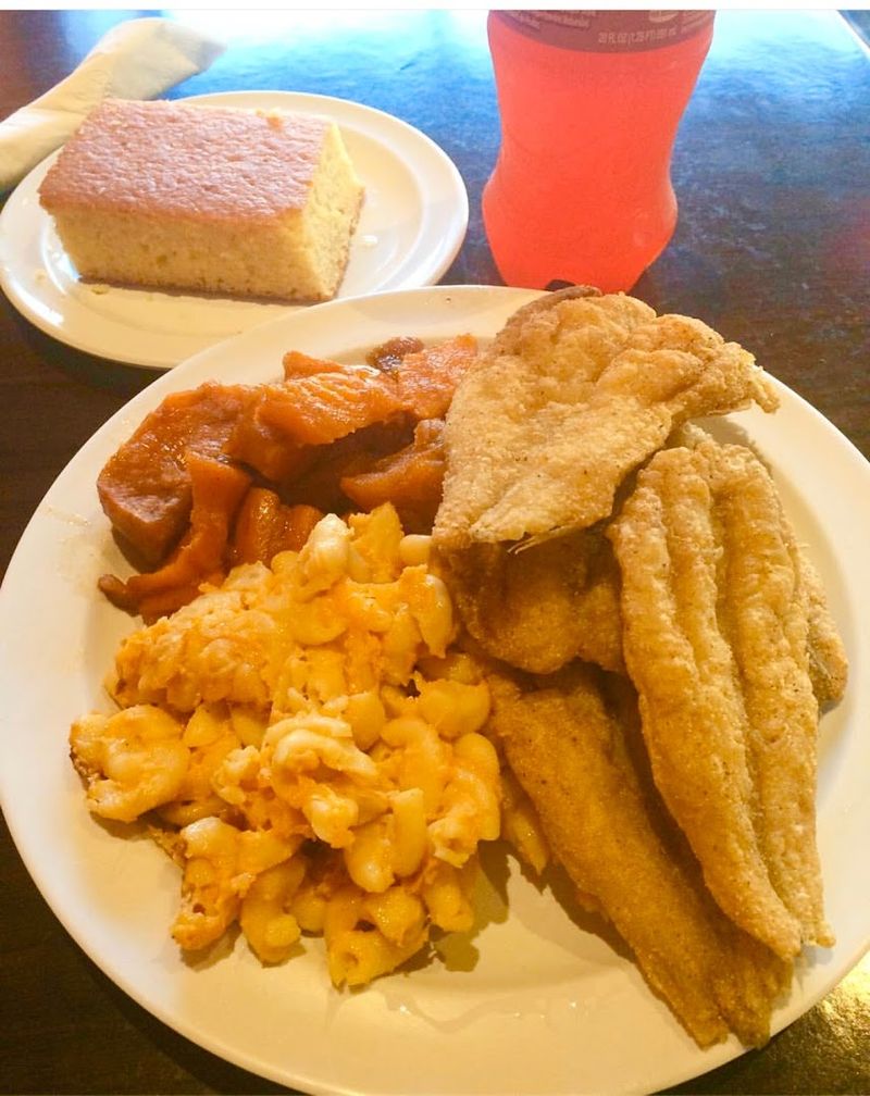 Paula's Soul Food Cafe