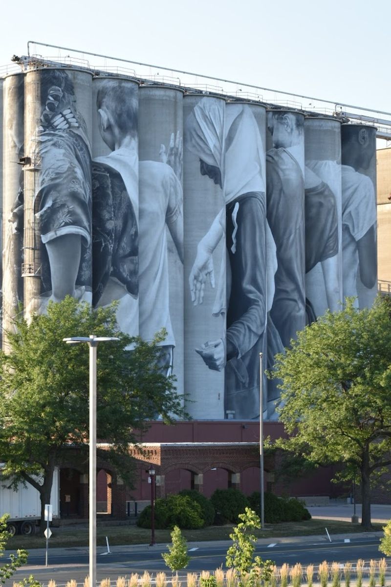 Photography Tips for Capturing the Full Mural