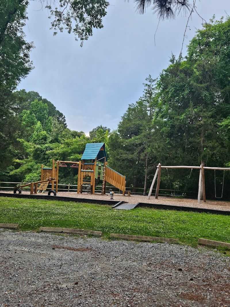 Picnic Areas, Playgrounds, and Family-Friendly Amenities