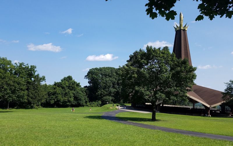 Picnic Areas, Retreat Options, and Practical Visitor Details