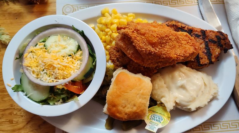 Pioneer Restaurant in Versailles Keeps an All-You-Can-Eat Bar Worth Crossing the Ozarks For