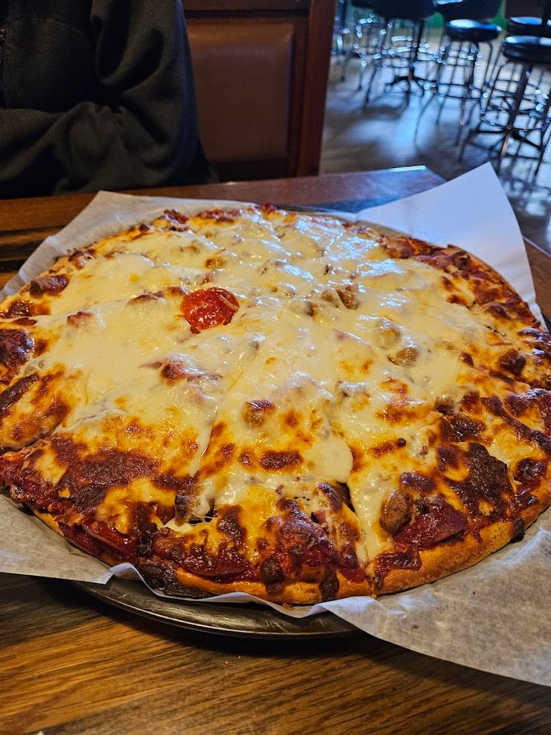 Pizza That Holds Its Own in a Room Full of Character Pizza That Holds Its Own in a Room Full of Character