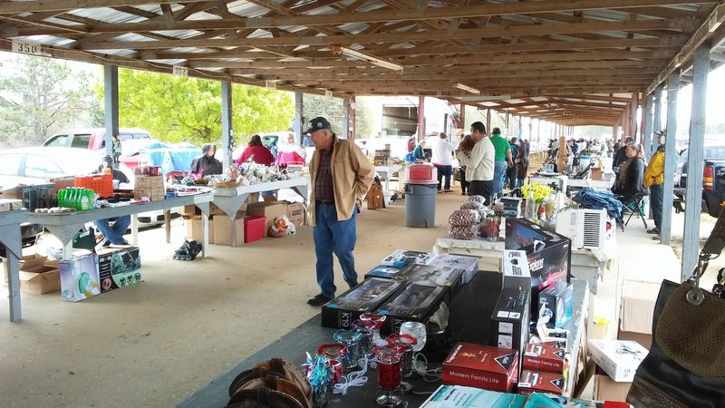 Plan Extra Time For The 400-Plus Vendors Plan Extra Time For The 400-Plus Vendors