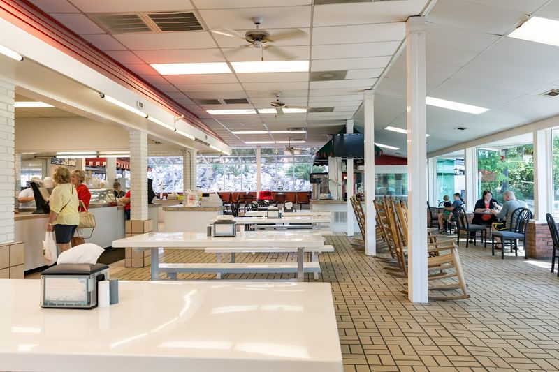 Plan a Meal at Peach Pit Bar-B-Que Inside the Complex