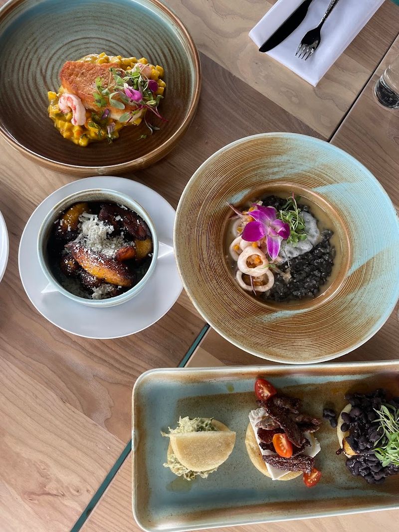 Planning Your Visit to Crasqui in St Paul