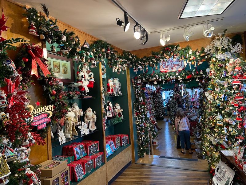 Planning Your Visit to Kringles Christmas Shops