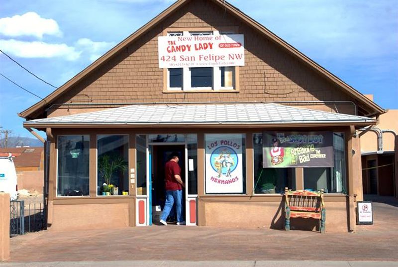 Planning Your Visit to The Candy Lady