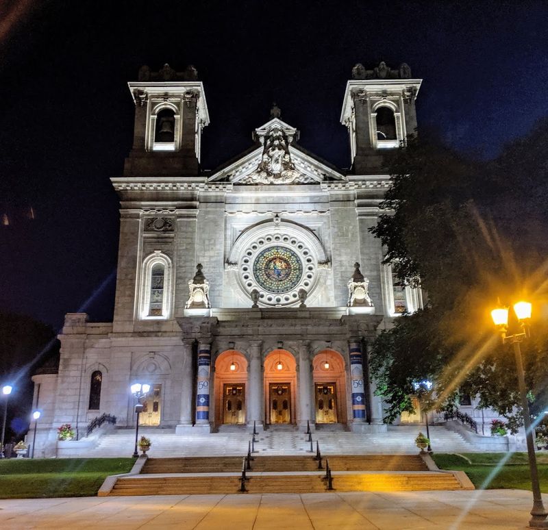 Planning Your Visit to the Basilica of Saint Mary