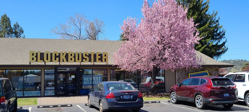 Planning Your Visit to the Last Blockbuster in Bend Planning Your Visit to the Last Blockbuster in Bend