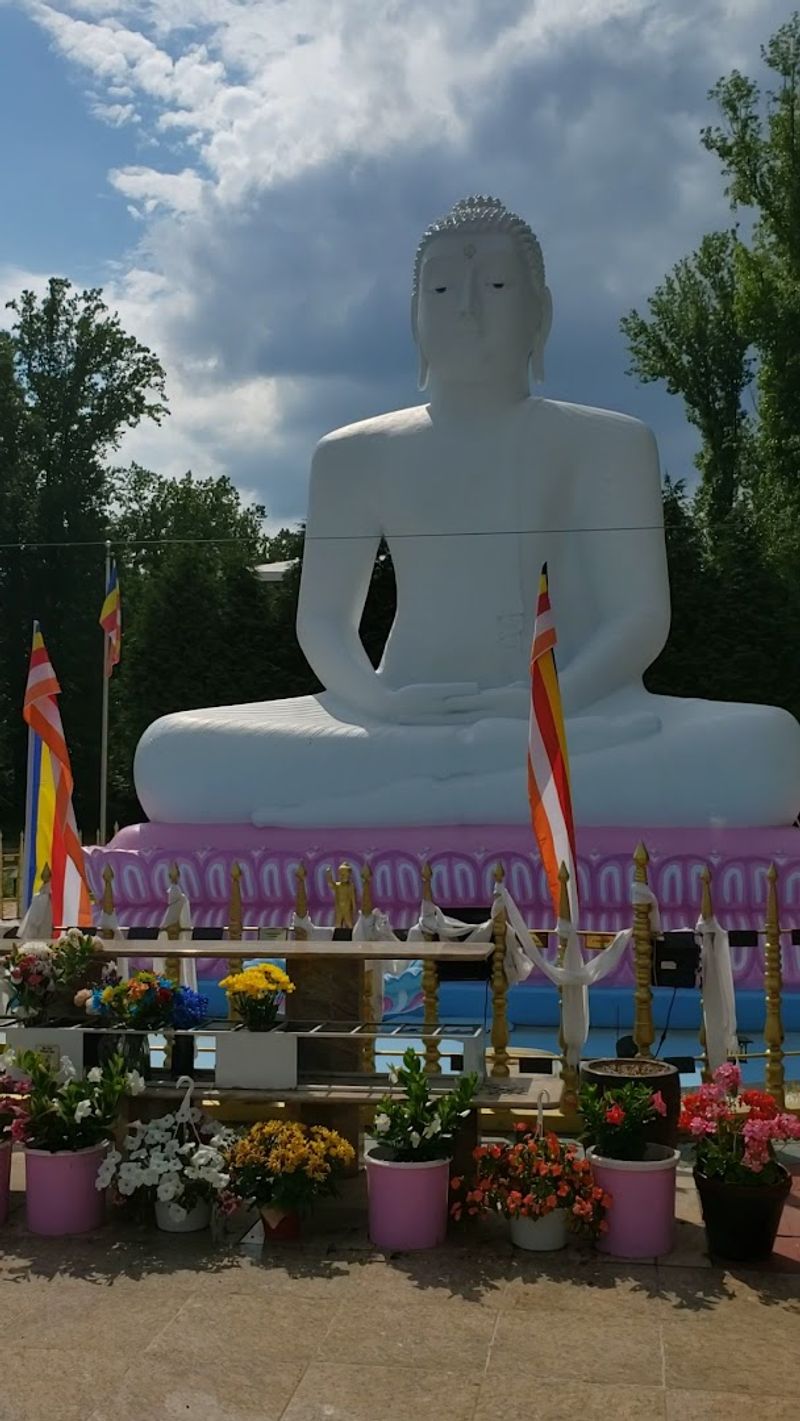 Planning Your Visit to the New Jersey Buddhist Vihara