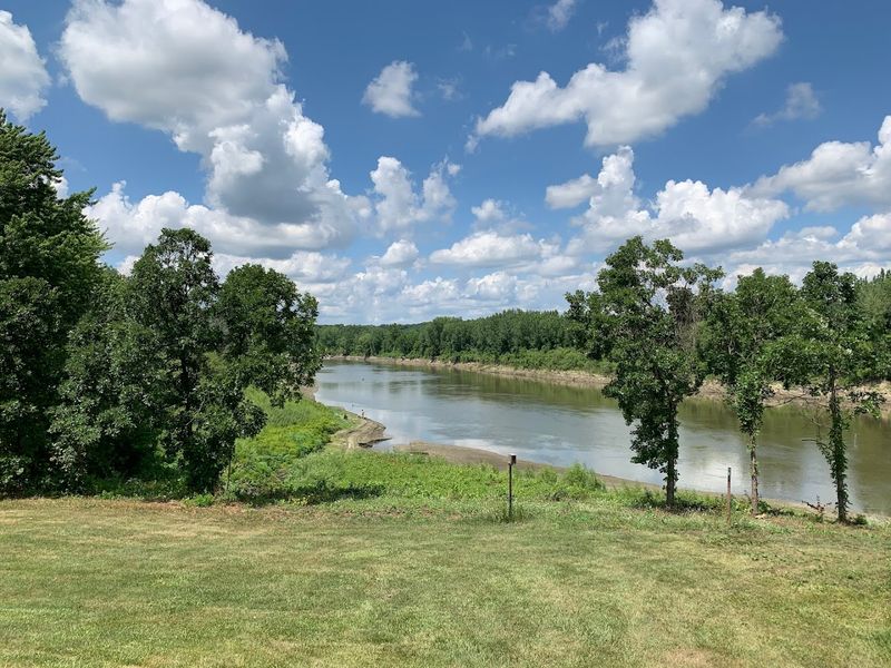 Quarry Hill Nature Area Is a Hidden Gem for Hikers Quarry Hill Nature Area Is a Hidden Gem for Hikers
