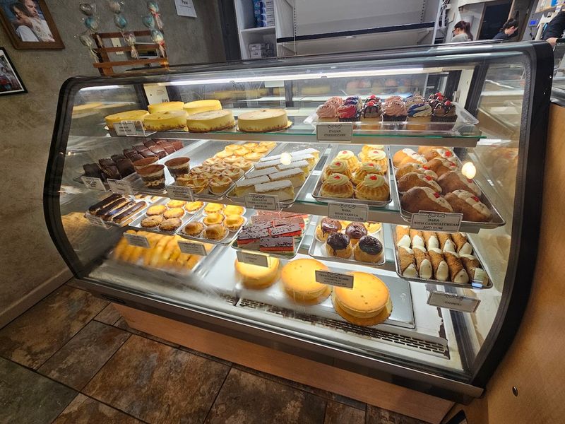 Rainbow Cookies and Classic Italian Sweets