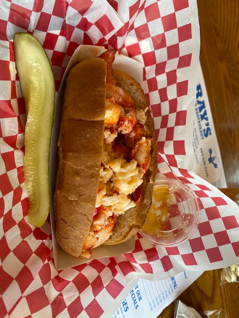 Ray's Seafood, Rye