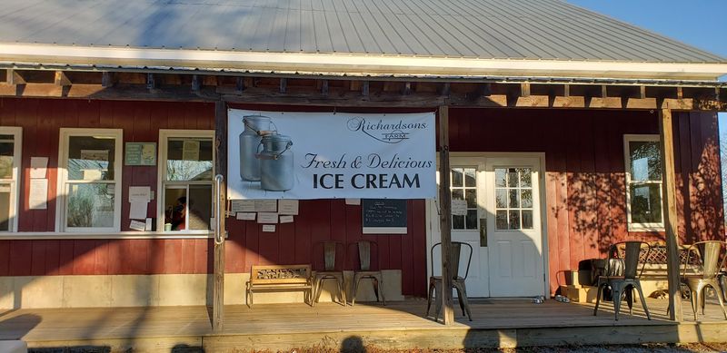 Richardson's Farm (Boscawen, NH) Richardson's Farm (Boscawen, NH)