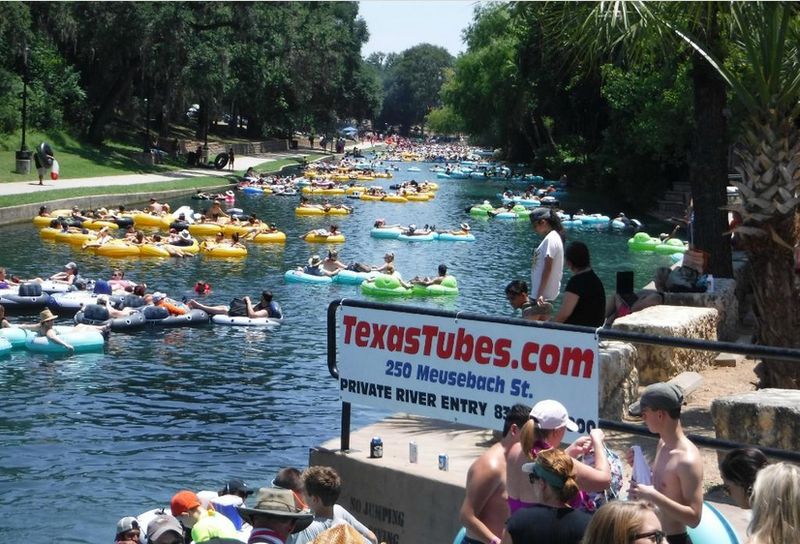 River Tubing in New Braunfels
