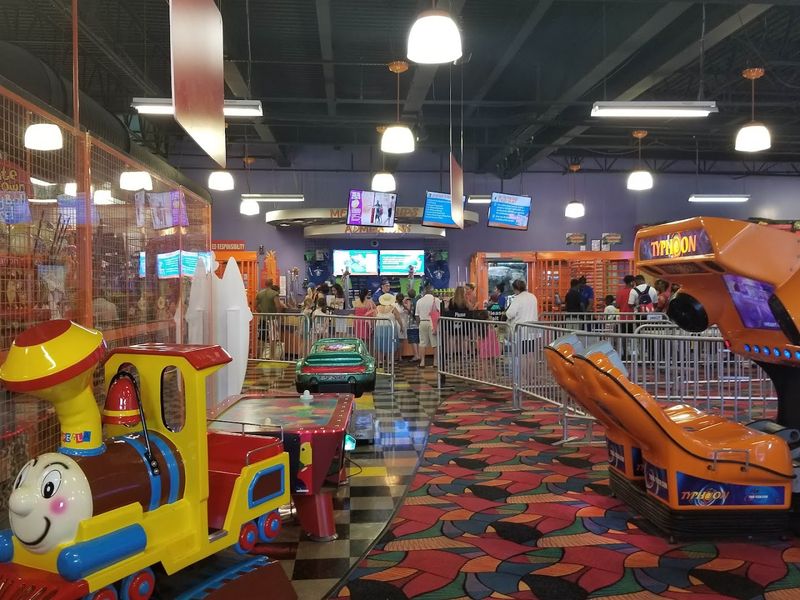 SAMAZON Ropes Adventure and the Arcade SAMAZON Ropes Adventure and the Arcade