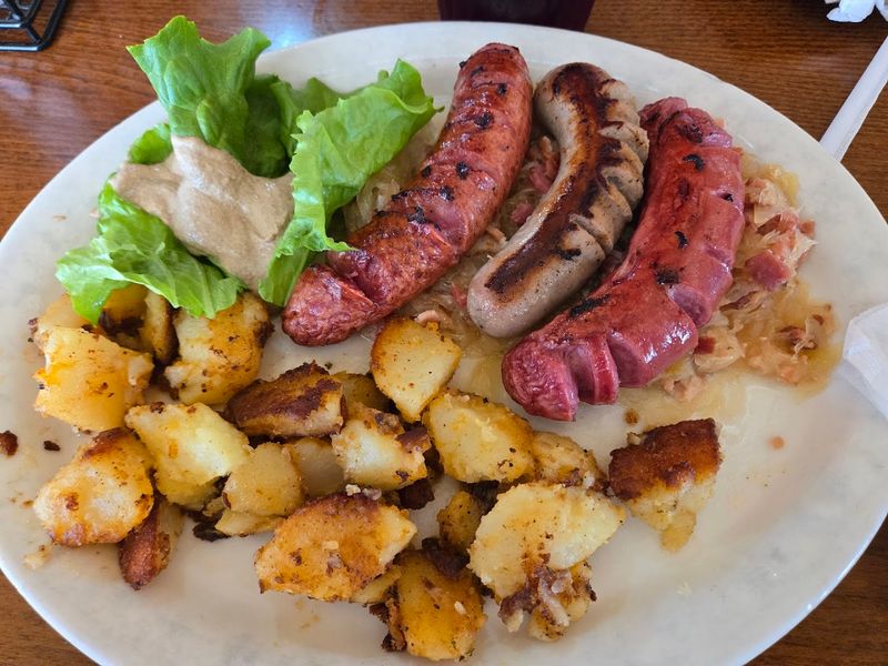 Schnitzels, Sausages, And Serious Lunch Energy