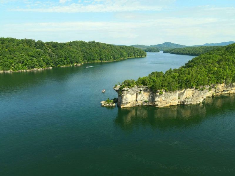 Scuba Diving the Appalachian Atlantis