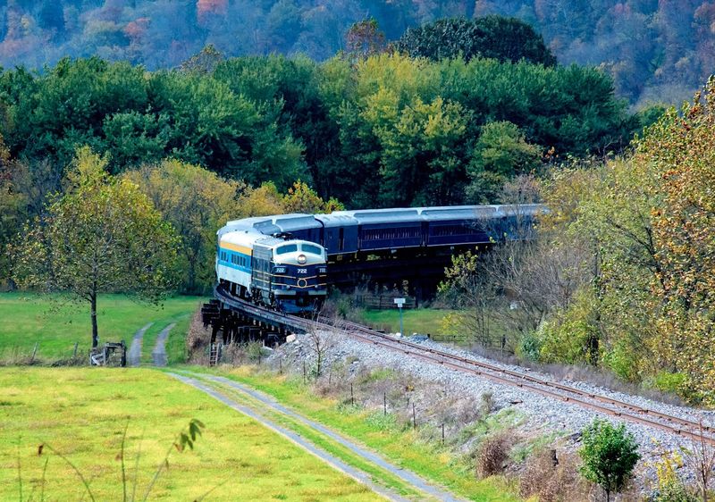 Seasonal Rides and Holiday Excursions Through the Canyon