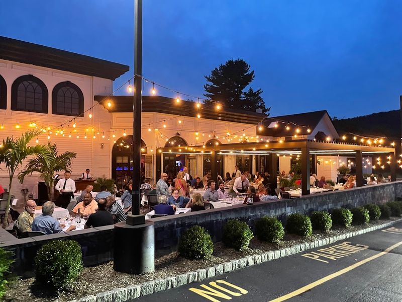Service That Makes Every Guest Feel Like a Regular