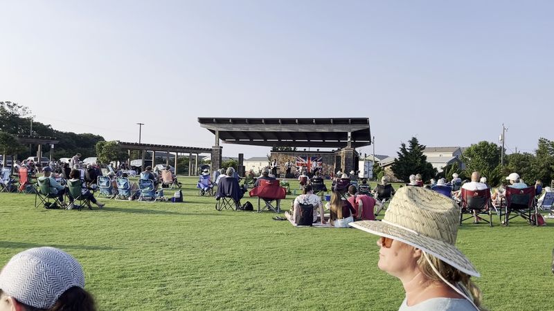 Shade Seating And That Little Bit Of Breathing Room Shade Seating And That Little Bit Of Breathing Room