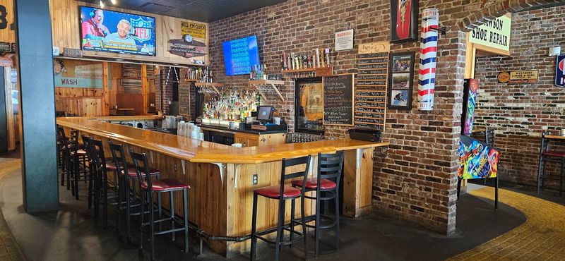 Shakespeare's Pizza Downtown