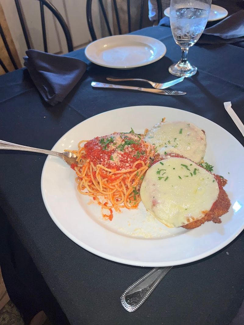 Signature Dishes That Locals Keep Ordering Again and Again