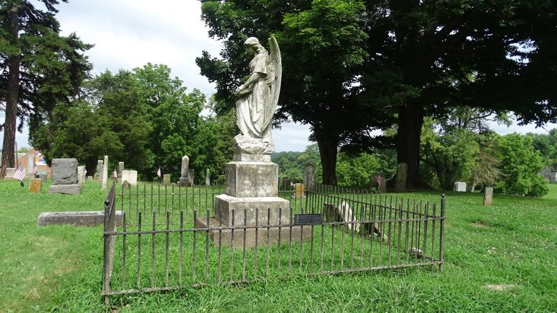 Simms Cemetery: The Most Haunted Point on the Map Simms Cemetery: The Most Haunted Point on the Map