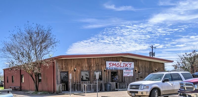 Smolik's BBQ, Where Old-School Smoke Meets Pure Texas Tradition Smolik's BBQ, Where Old-School Smoke Meets Pure Texas Tradition