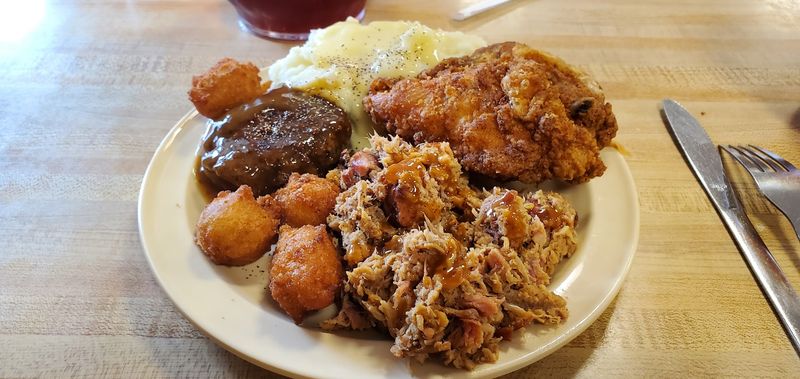 Southern Sides That Steal the Spotlight Southern Sides That Steal the Spotlight