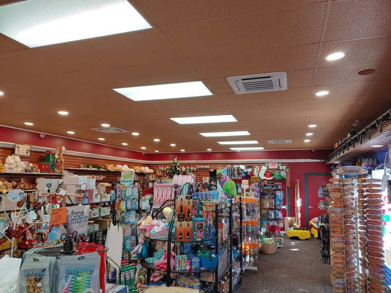 Souvenir Shops That Skip the Tourist Trap Feeling