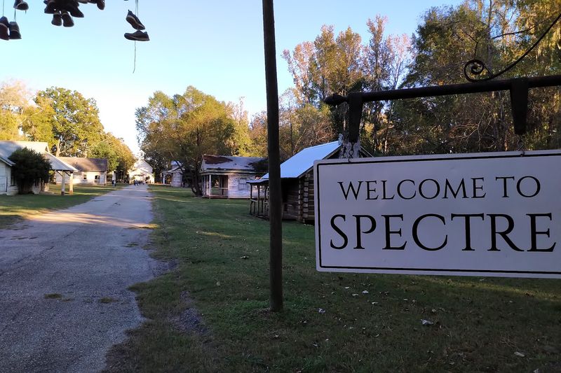 Spectre Movie Set Ruins, Millbrook