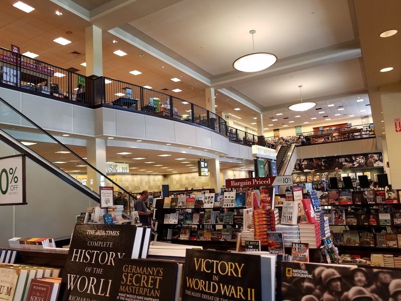 Staff Who Actually Know Their Books