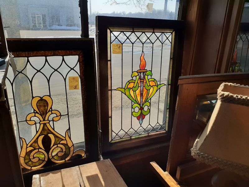Stained Glass Windows That Glow Like Forgotten Art