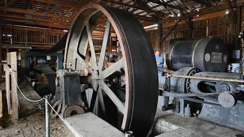 Stationary Engine Displays in the Ole Berge Building