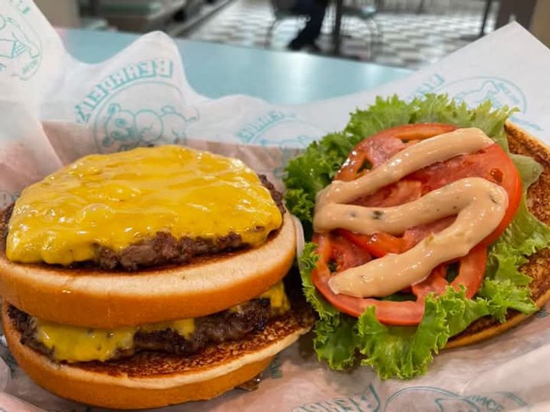 Steakburgers That Earn Every Bit of the Hype