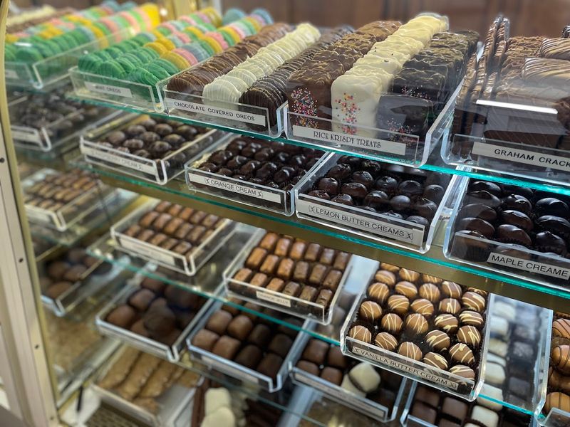 Sugar-Free and Gluten-Free Options for Every Guest