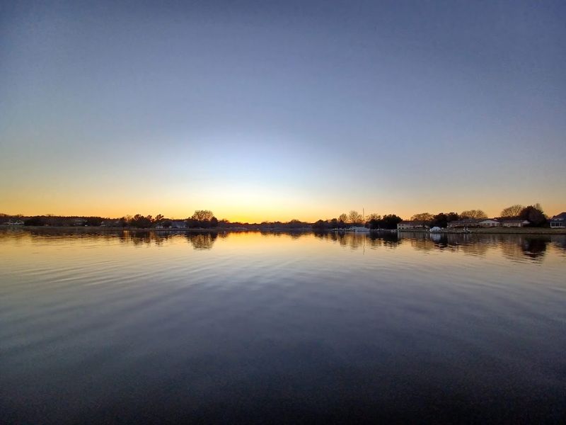 Sunsets Over the Chesapeake Bay, the Kind That Stop You Mid-Sentence