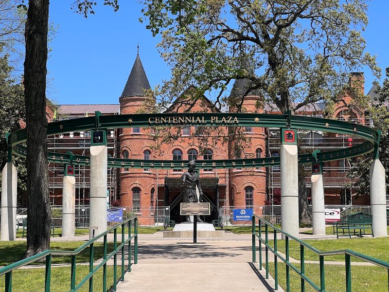 Tahlequah: The Capital of Cherokee Nation and Indigenous Comfort Cooking Tahlequah: The Capital of Cherokee Nation and Indigenous Comfort Cooking