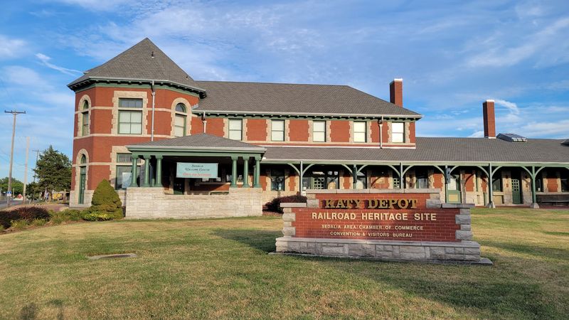 The Architecture of the Katy Depot