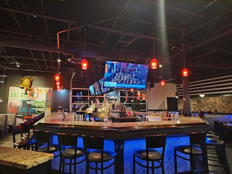 The Atmosphere Shifts From Chill Daytime Spot to Full-On Party Venue