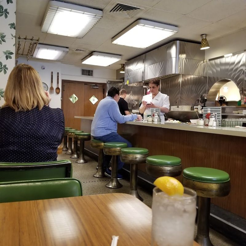 The Atmosphere That Feels Like Eating Inside a History Book