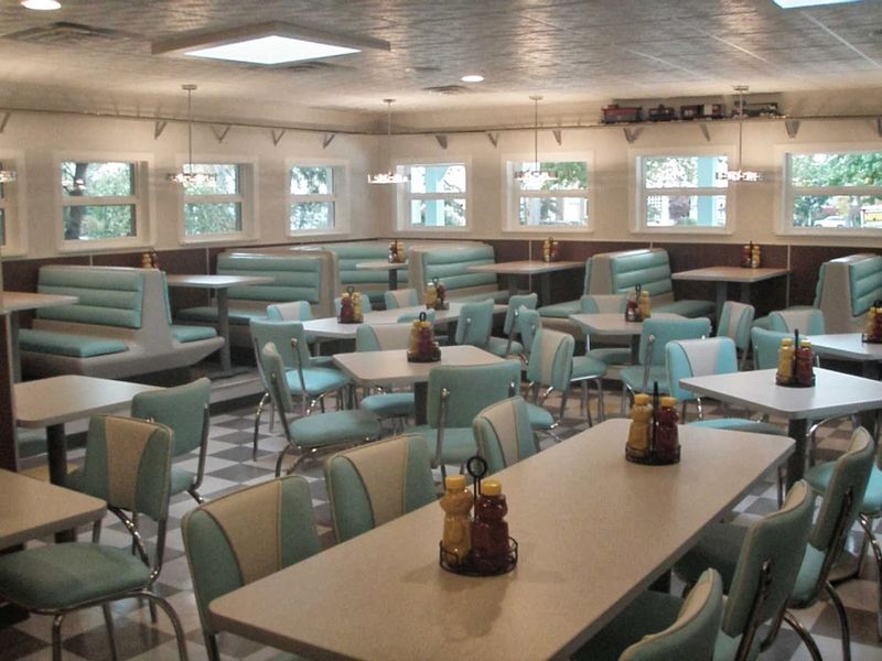 The Atmosphere That Gets You Before the Food Does